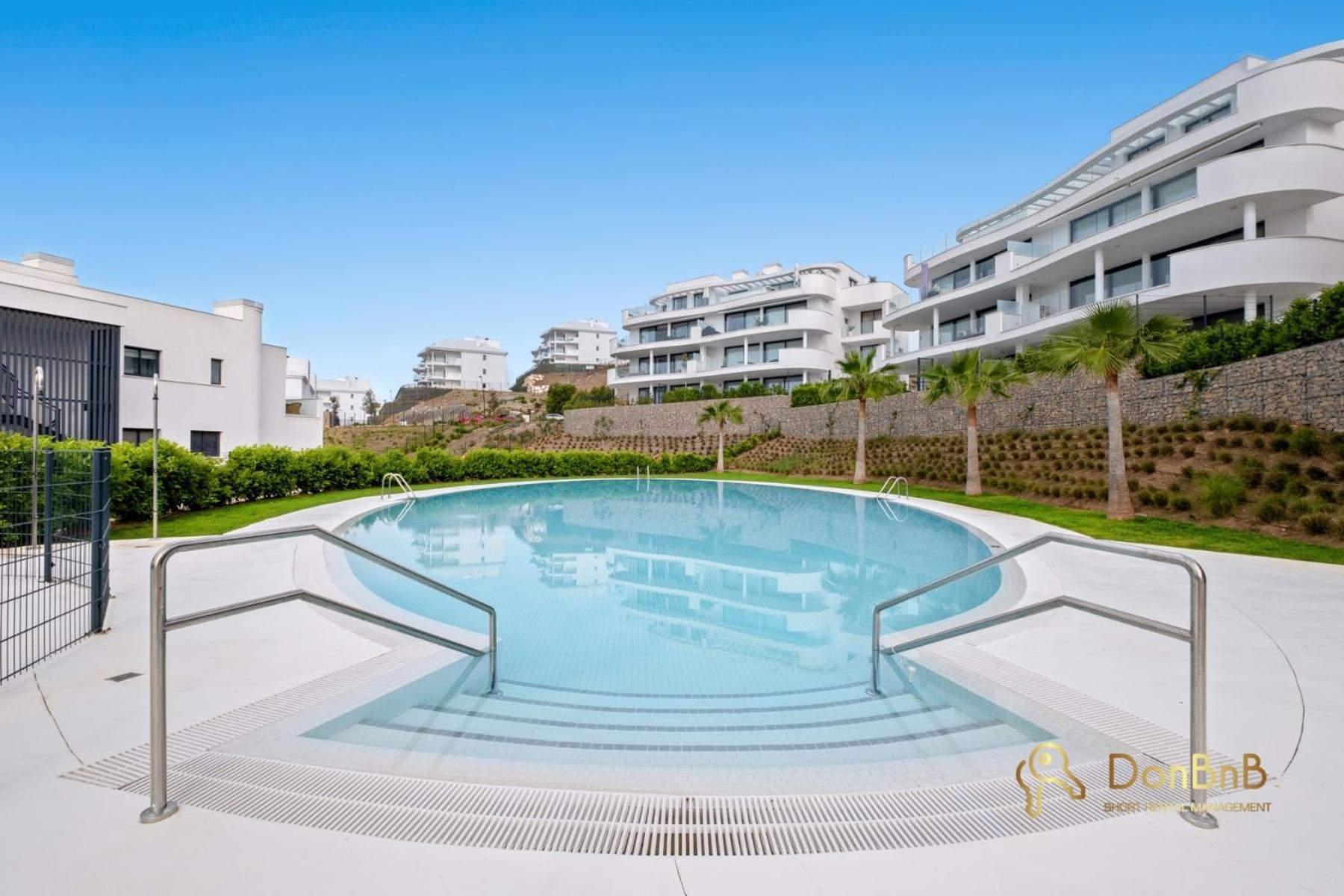 In Higueron West With Garden Apartment