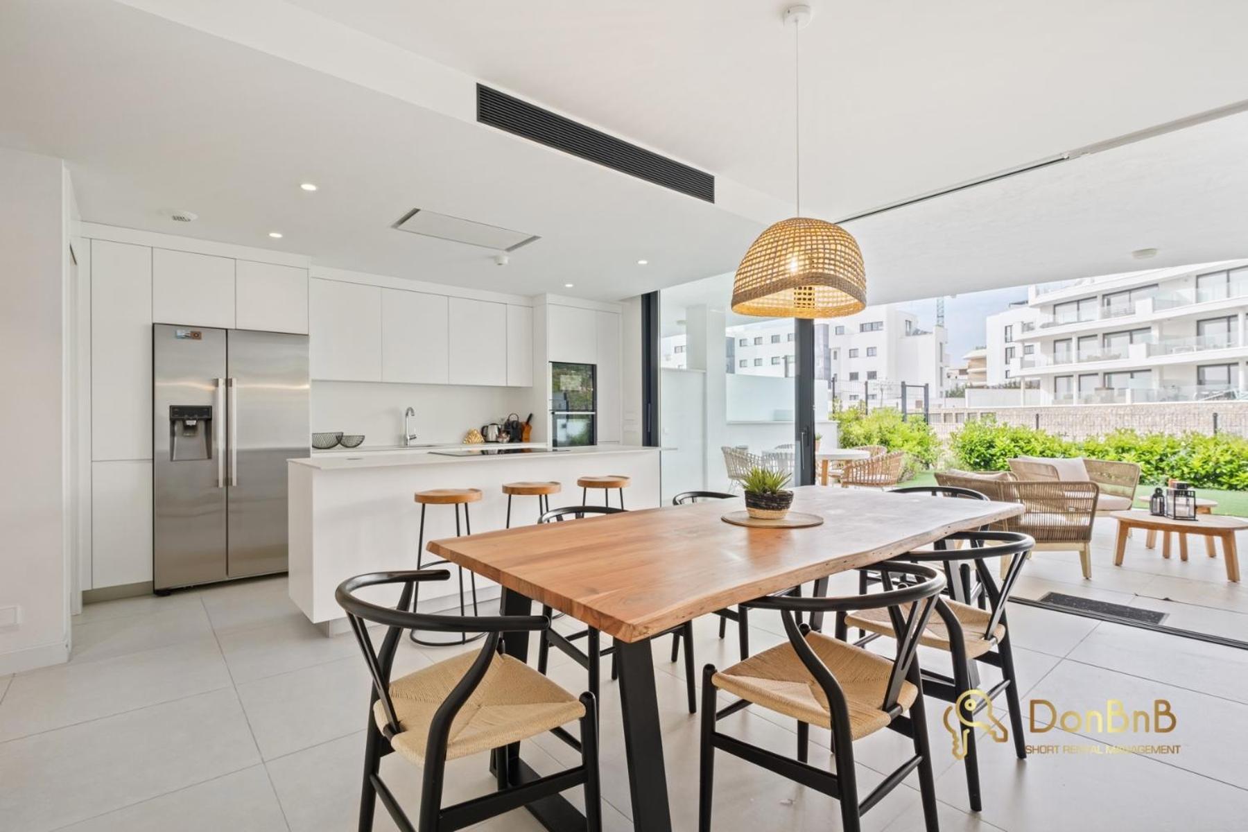 Apartment In Higueron West With Garden *