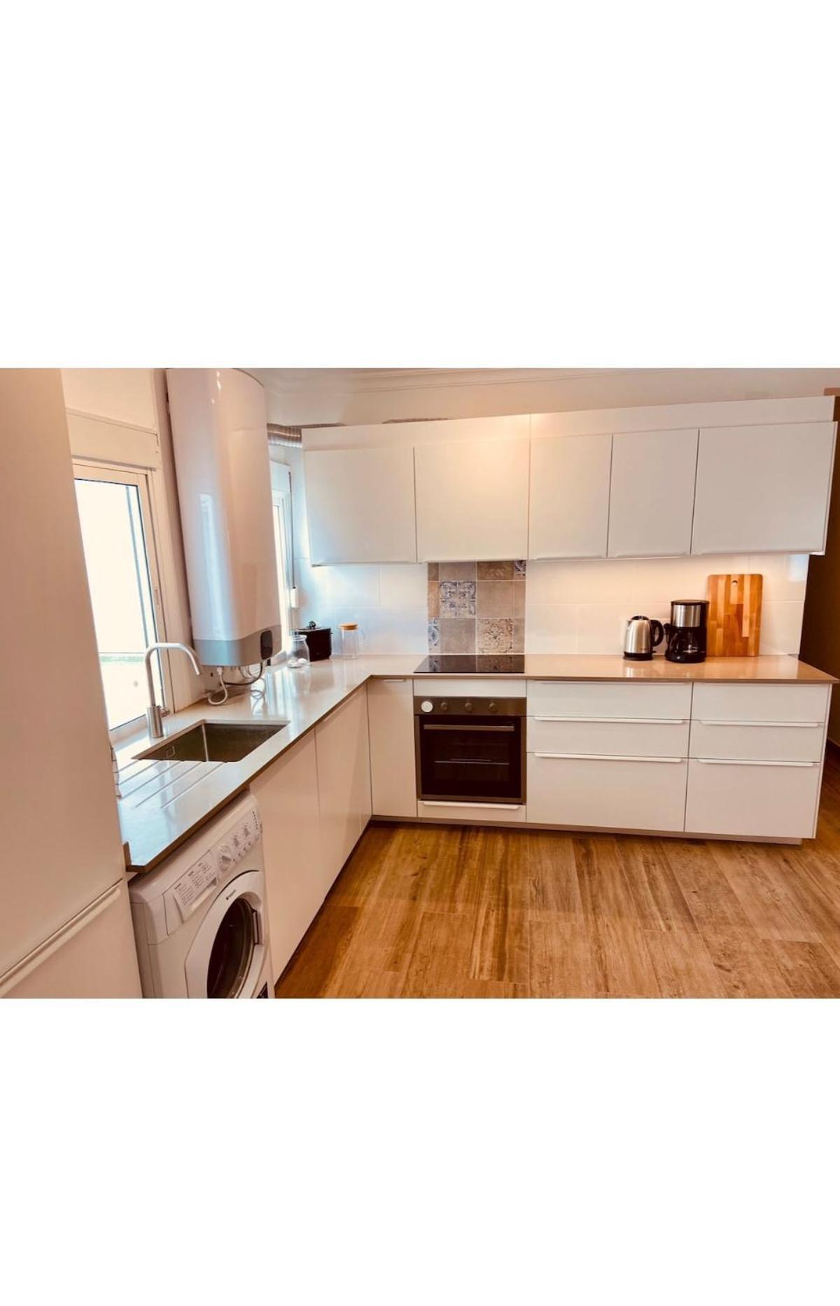 Superb Centre Town Apartment, 2 Bedrm, 2 Bathrm Appartement