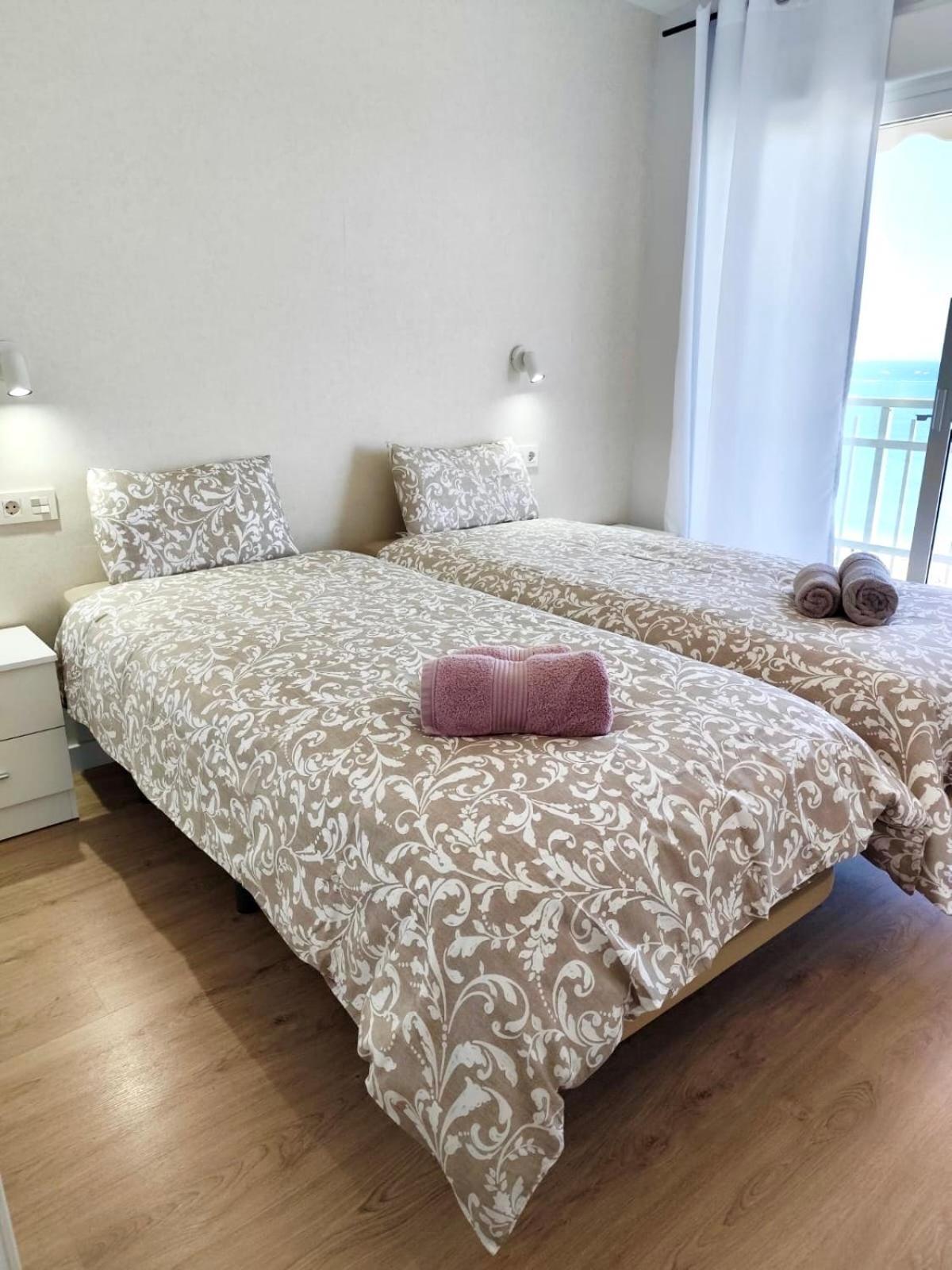 Horizonte 3 Charming With Breathtaking Sea View At First Line Of Fuengirola