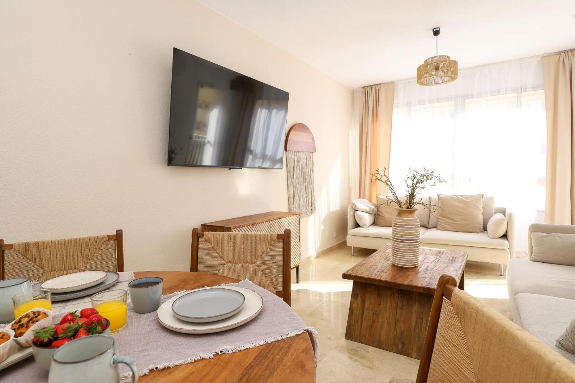 Huoneisto Camelia 3bed - Centre, 250m