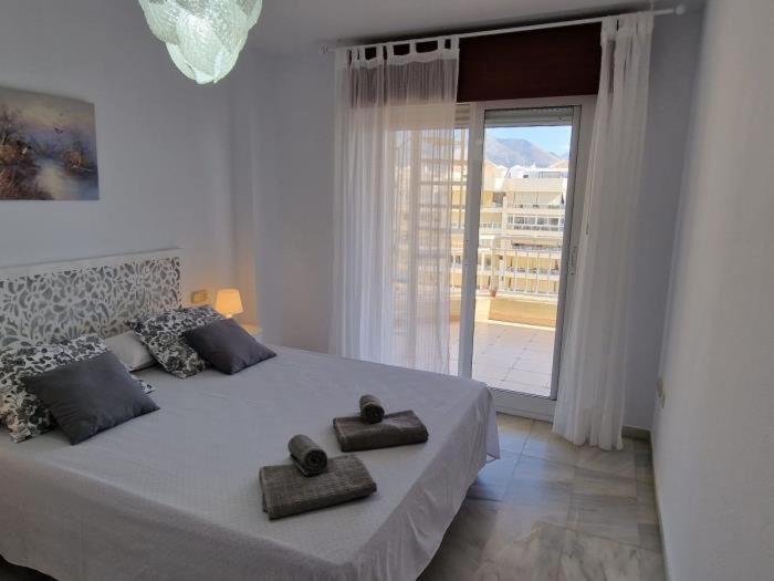 Winahost In Apartment *