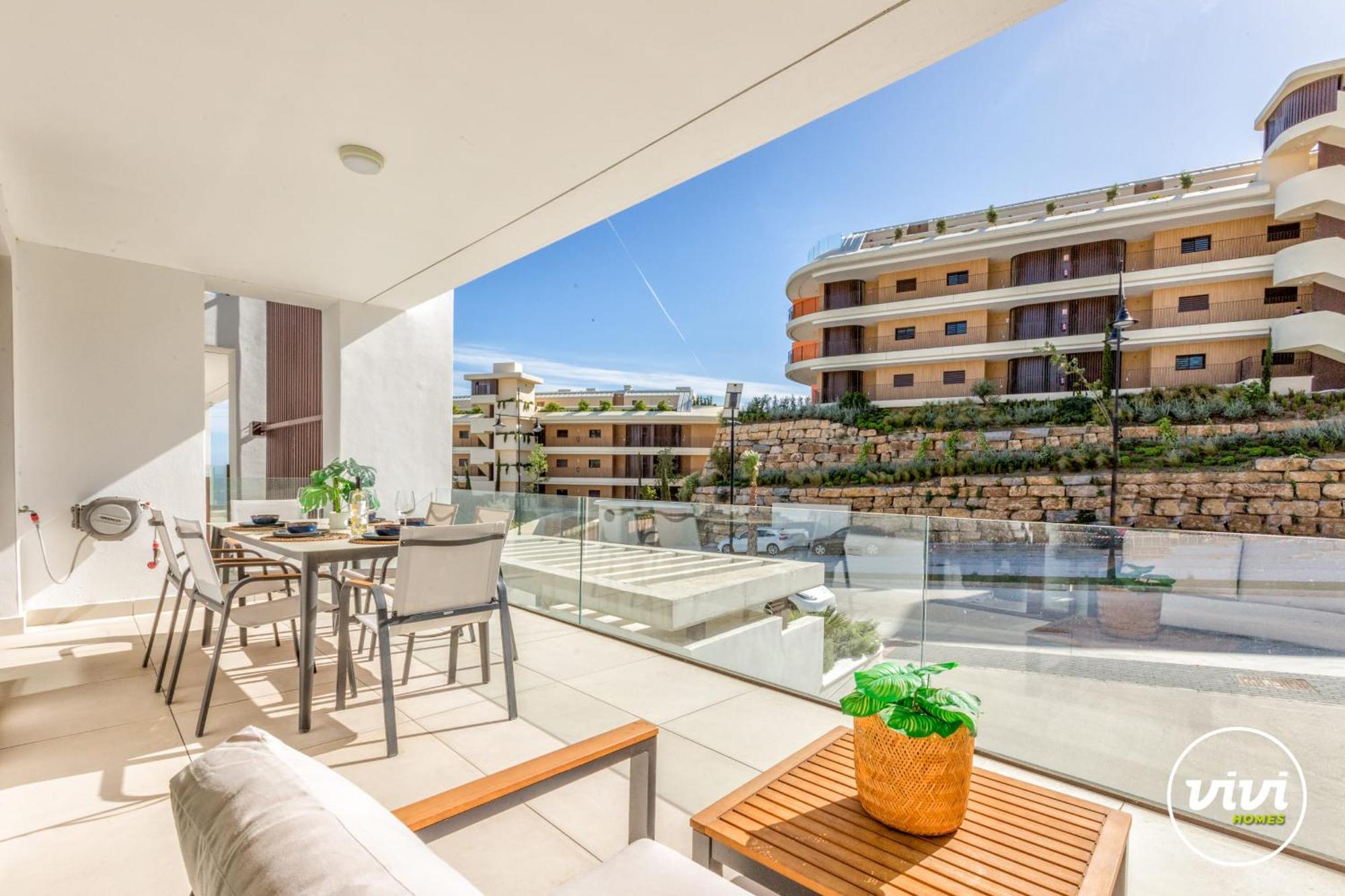 Vivi Homes - Apollo Luxury, Pool, Gym & Apartment Fuengirola