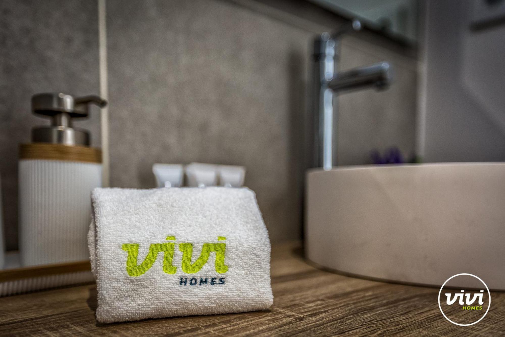 Vivi Homes - Apollo Luxury, Pool, Gym & * Fuengirola