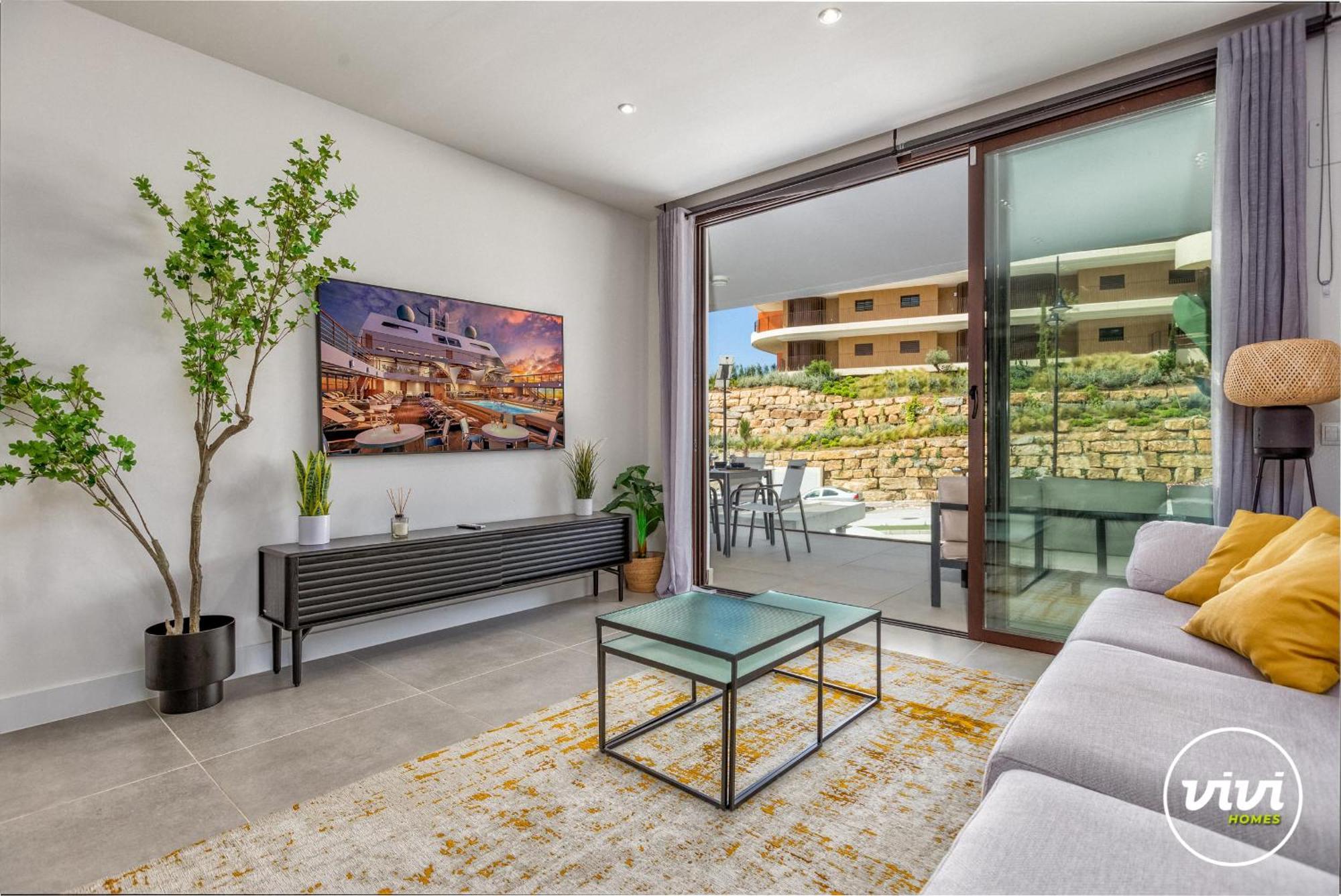 Vivi Homes - Apollo Luxury, Pool, Gym & Fuengirola