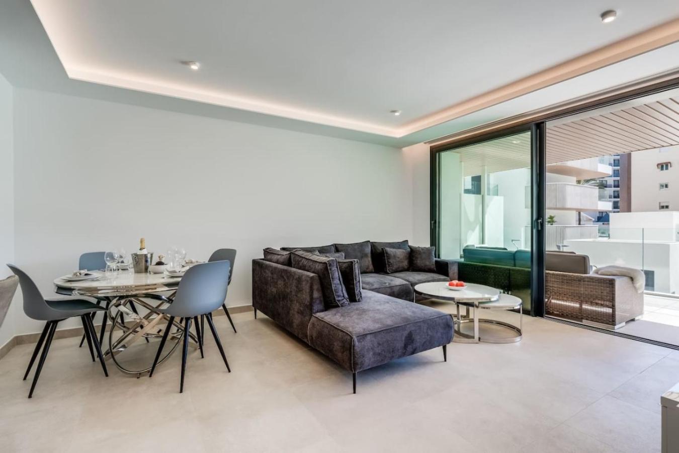 Jade Tower 2br Perfect Location * Fuengirola