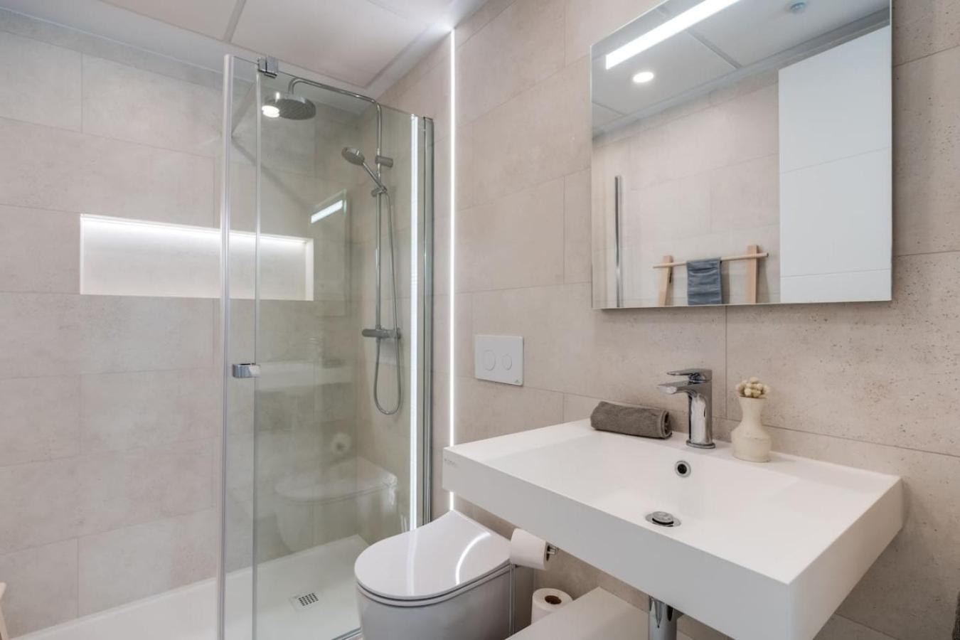 Apartment Jade Tower 2br Perfect Location Fuengirola