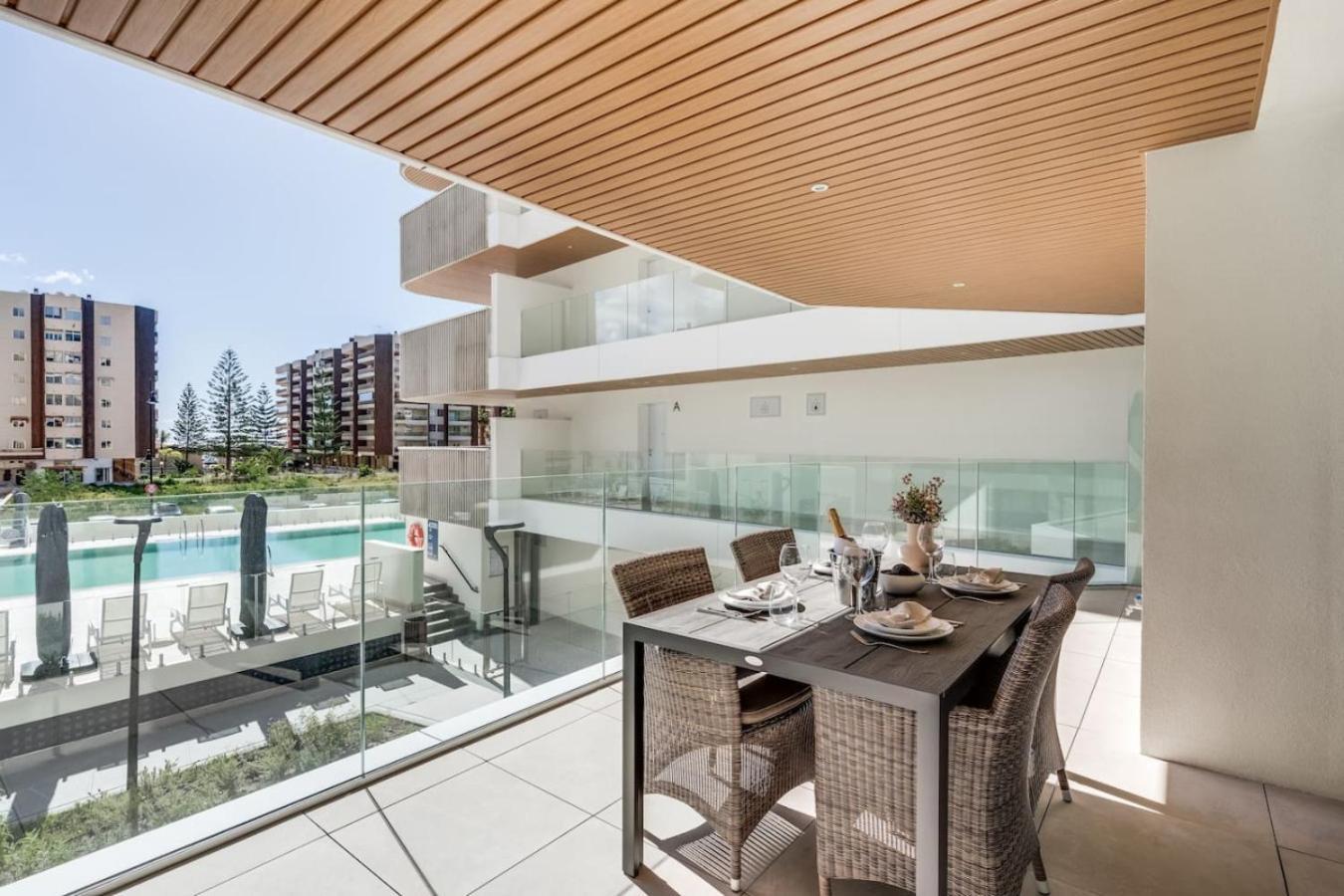 Jade Tower 2br Perfect Location Apartment