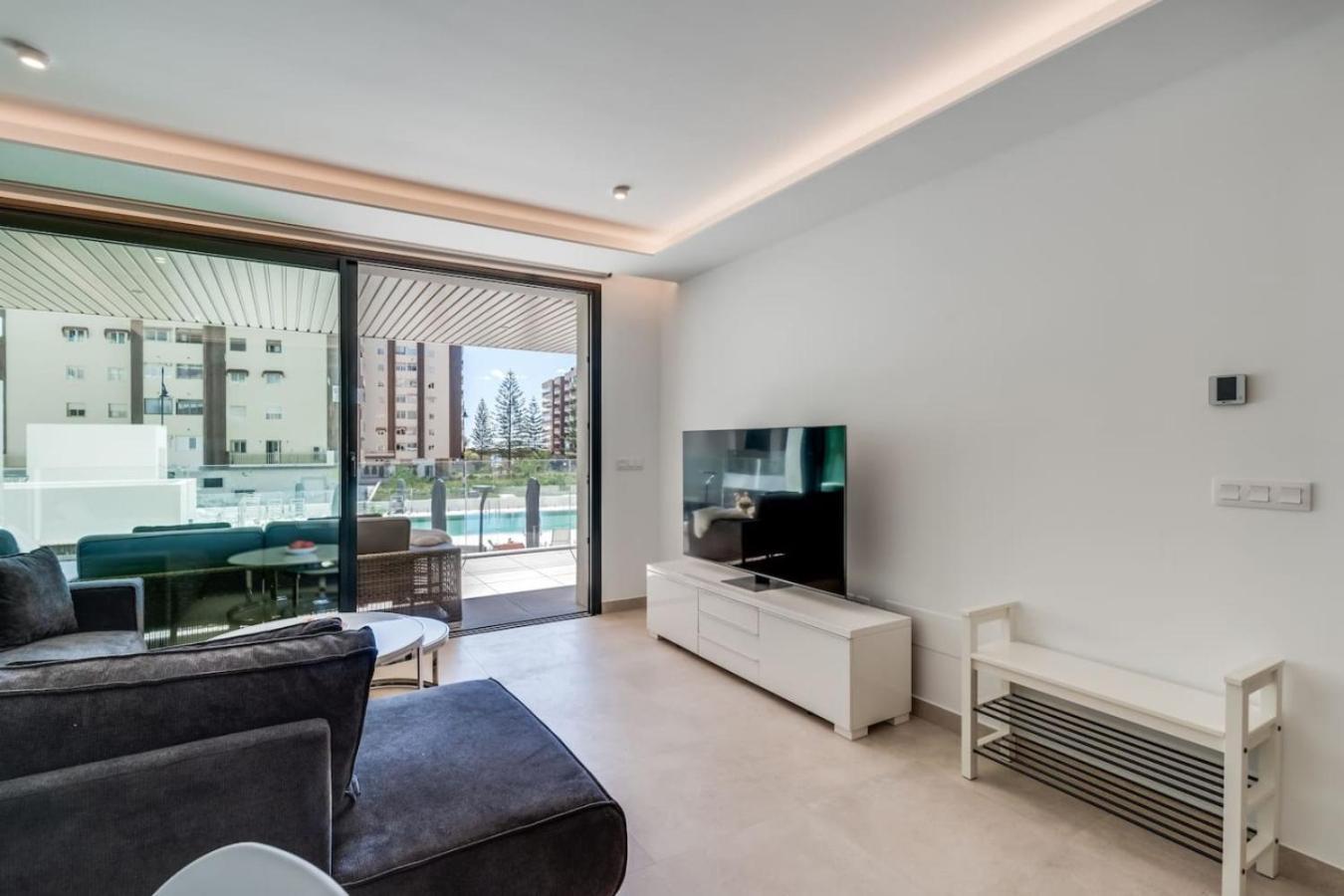Apartment Jade Tower 2br Perfect Location