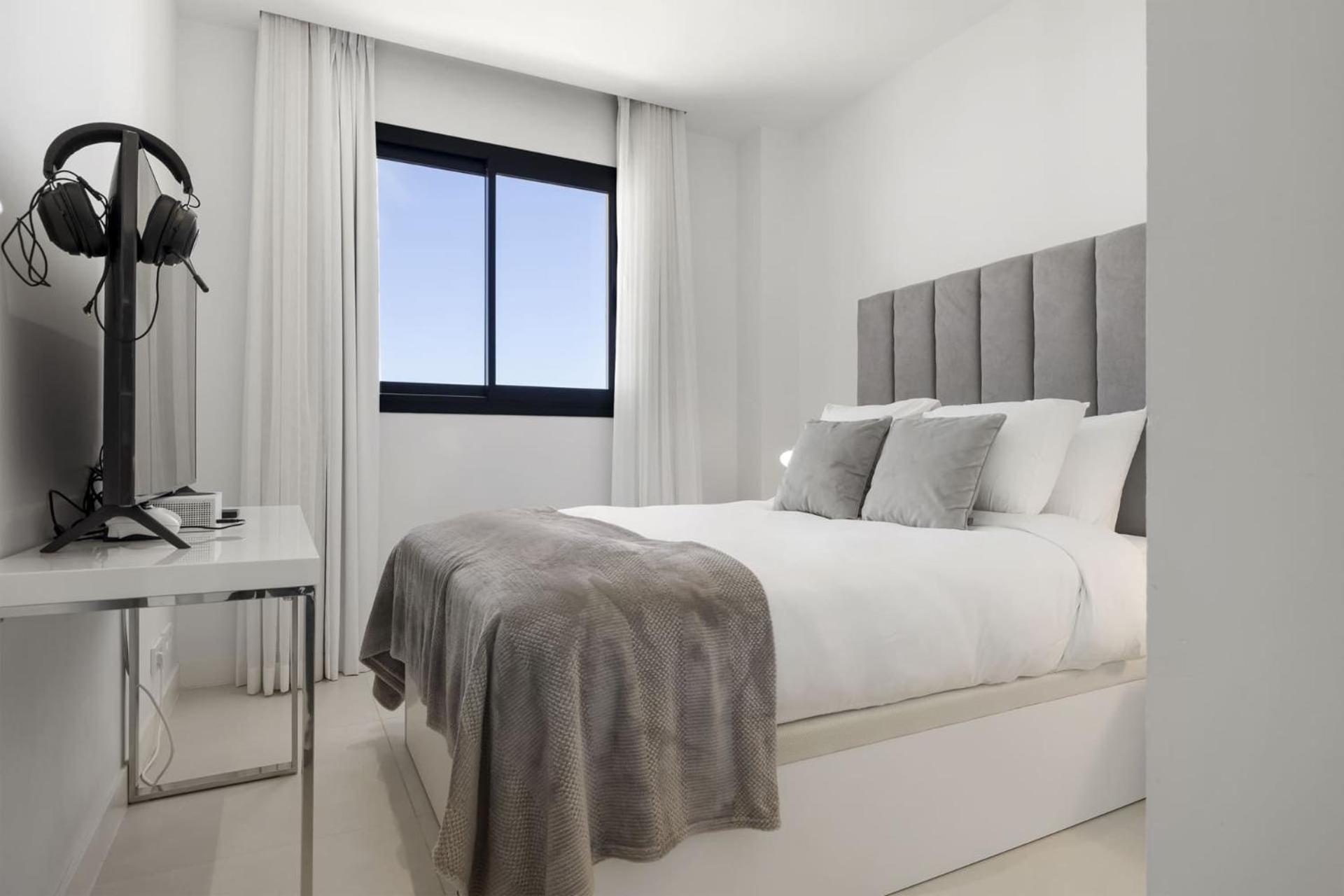 Vivi Homes - Casa Espanola Apartment