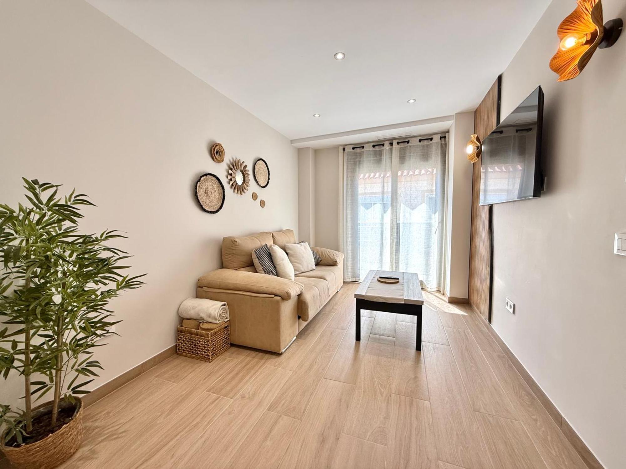 Luna Holidays Center And Apartamento Fuengirola