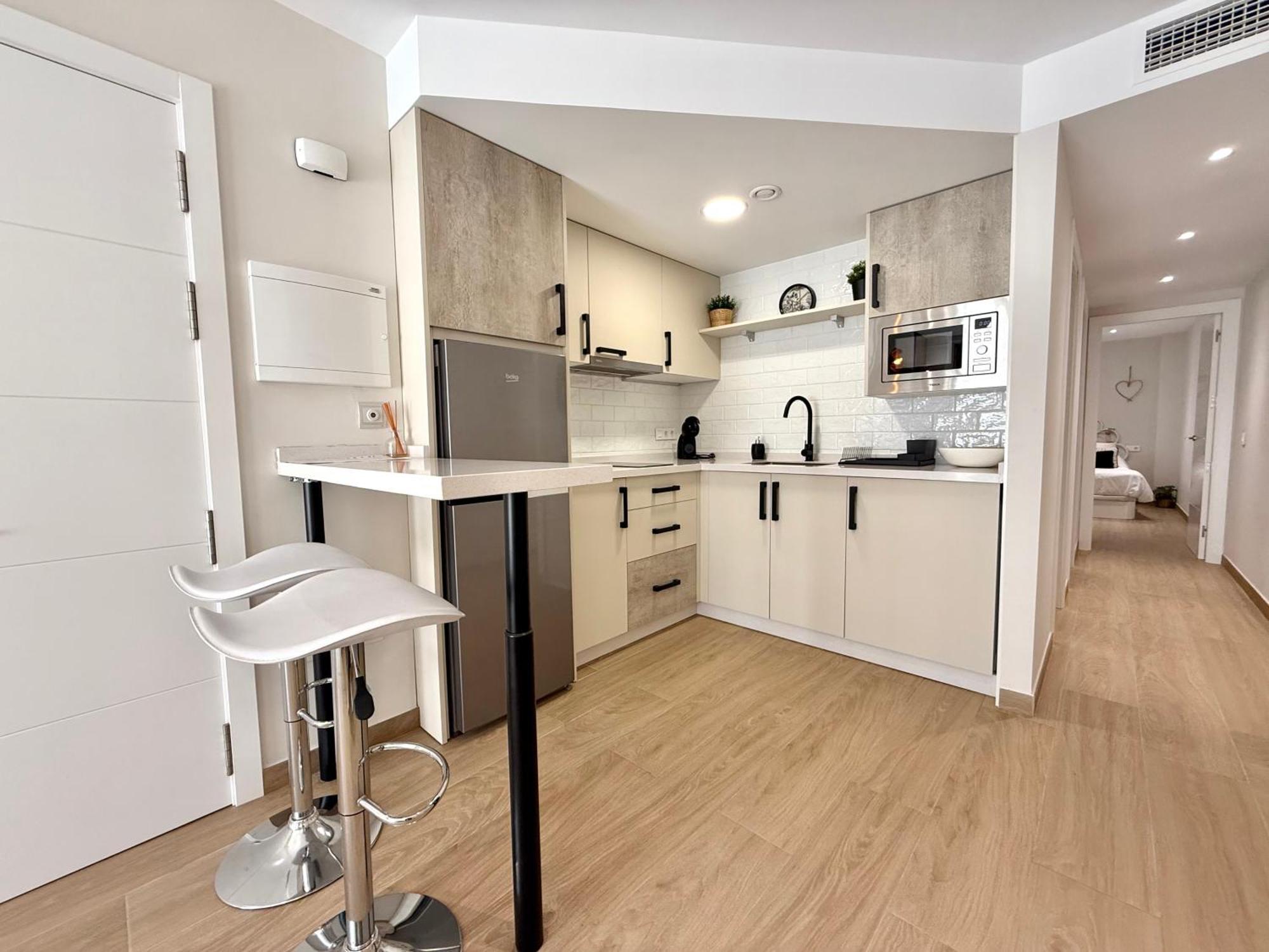 Luna Holidays Center And Apartamento Fuengirola