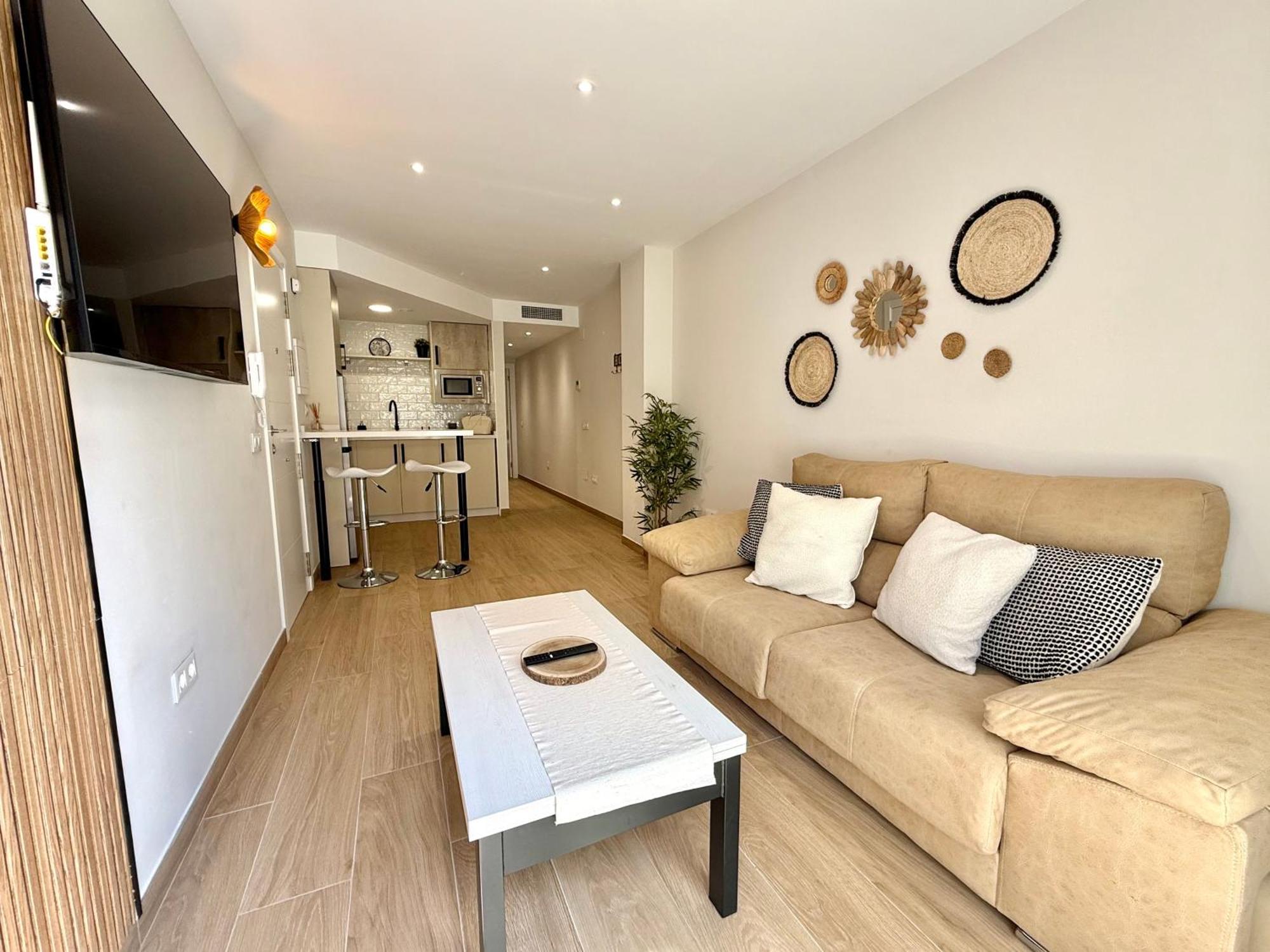 Luna Holidays Center And Apartamento *