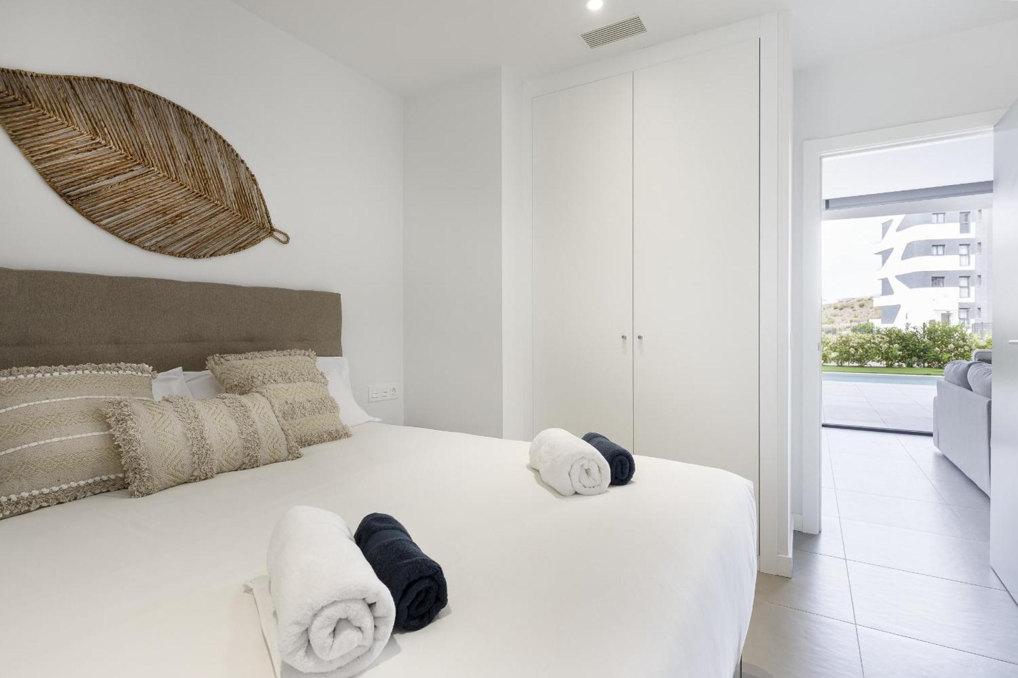 Apartment Premium Garden With Private Pool In Higueron