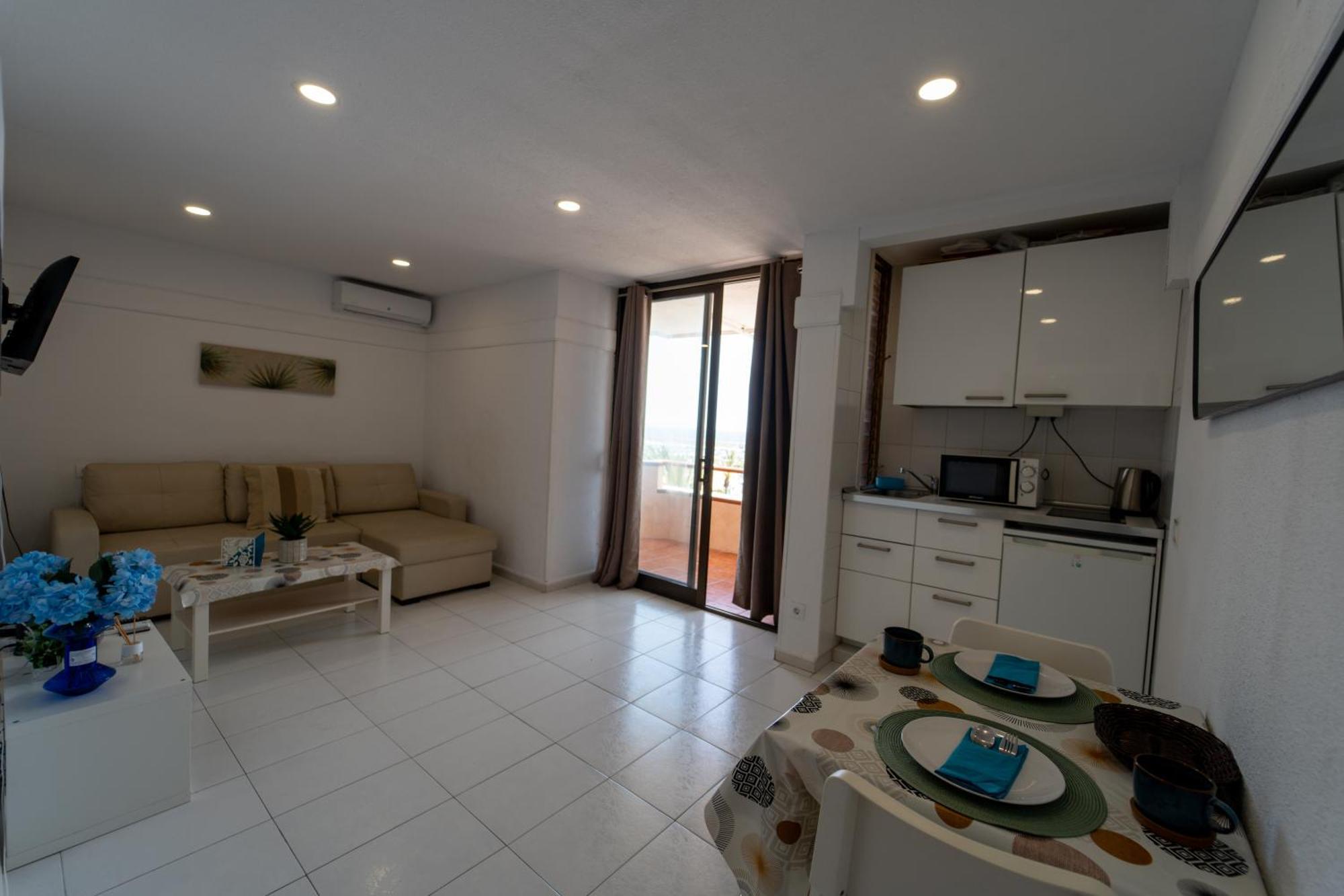 In Paseo Maritimo- First Line To The With Sea View