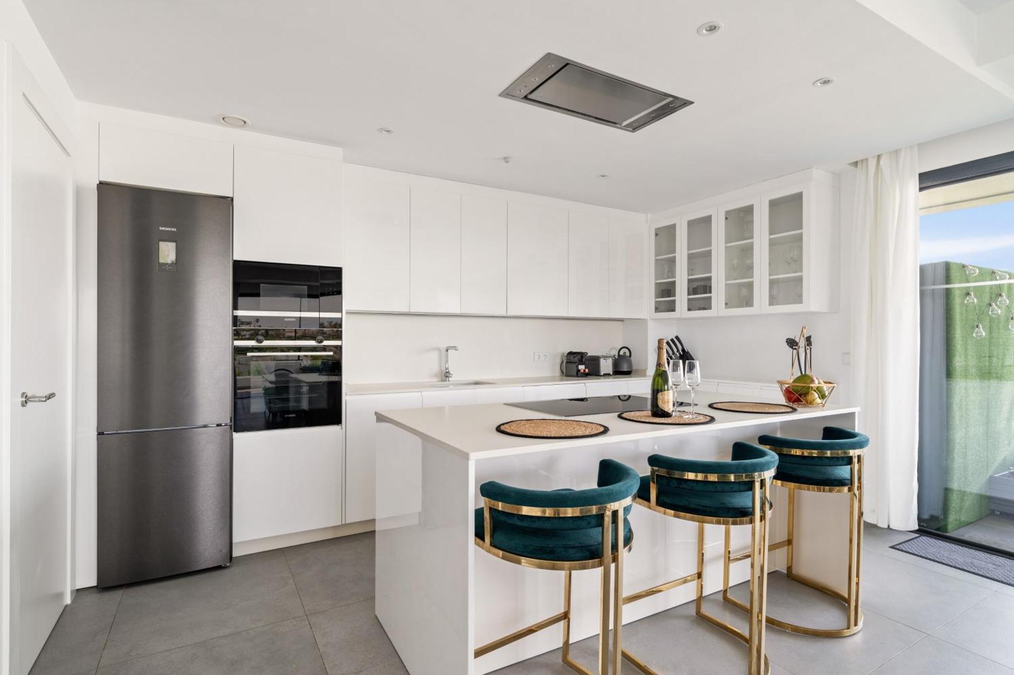 Luxury Agnieto - The View Apartment