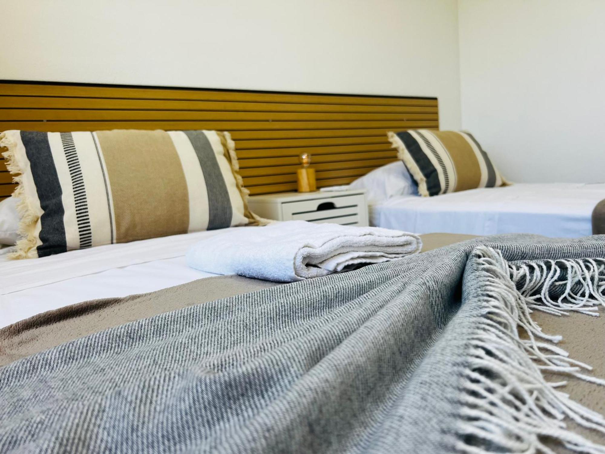 Boliches, Pax6, Wifi And Pool Apartment *