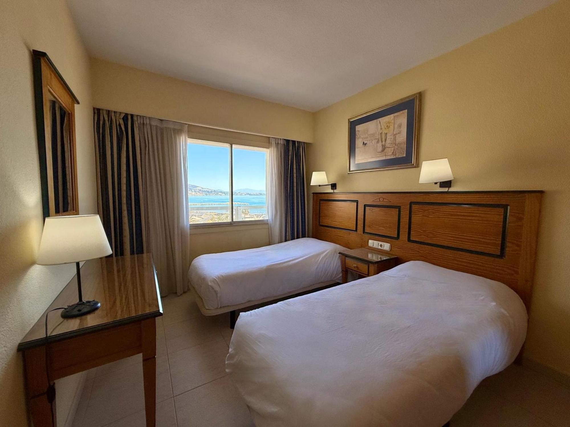 Pyr Beachfront And Pool