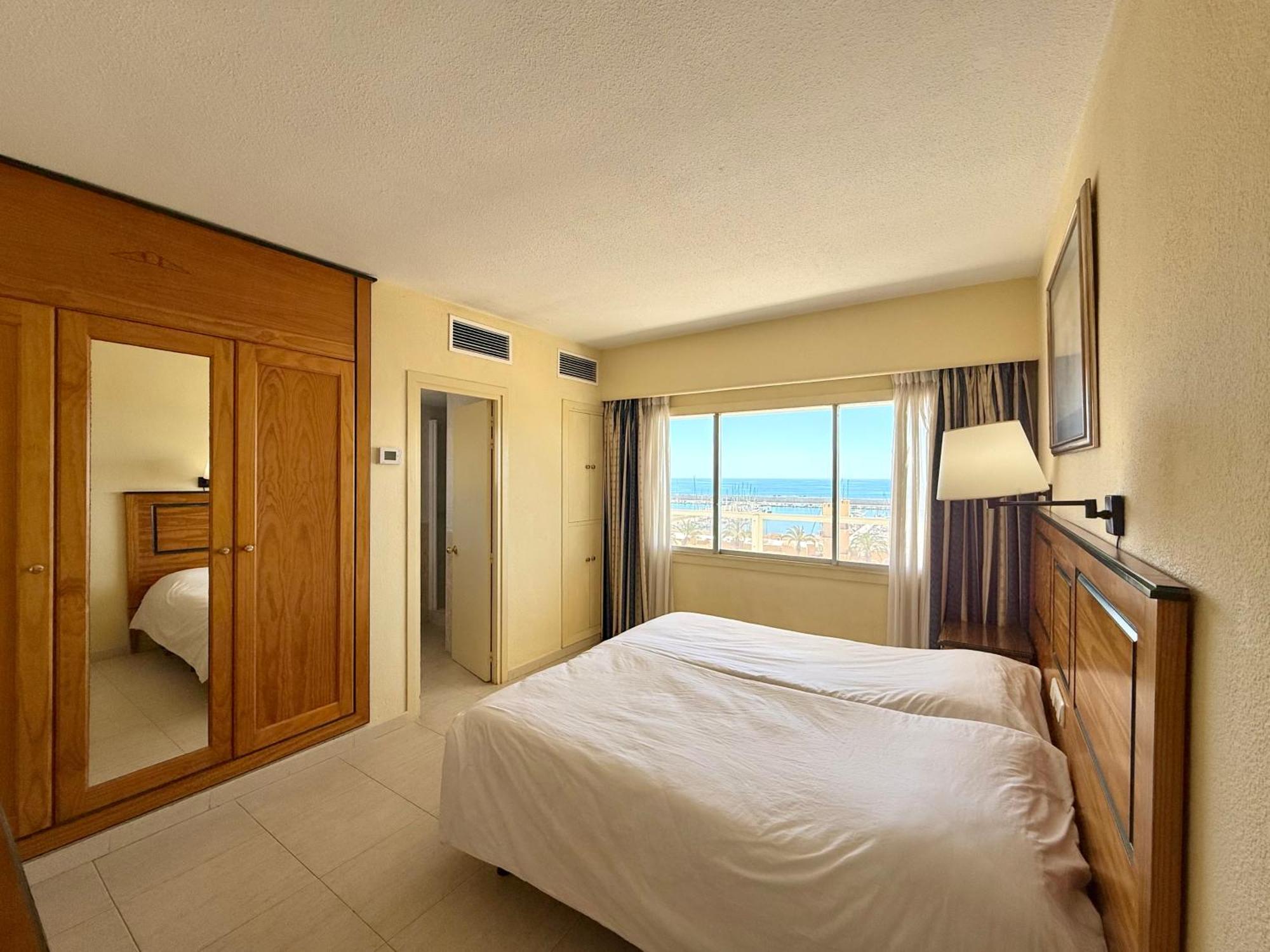 Pyr Beachfront And Pool