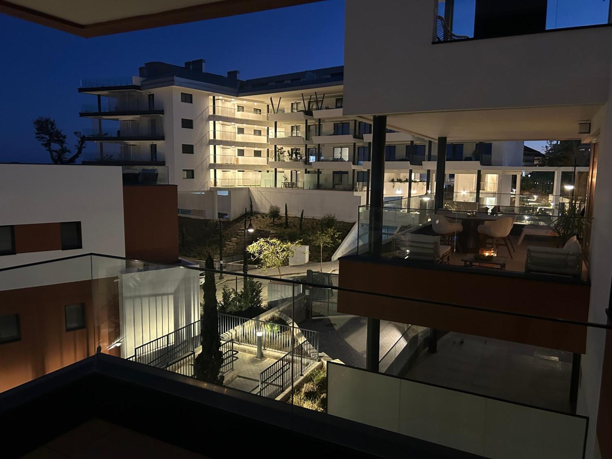 Apartment Golden Dreams Of *