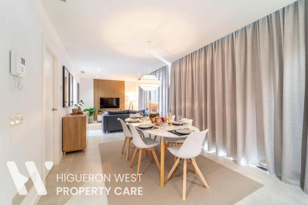 Higueron West Collection- The Sunset Lounge By Hwpc * Fuengirola