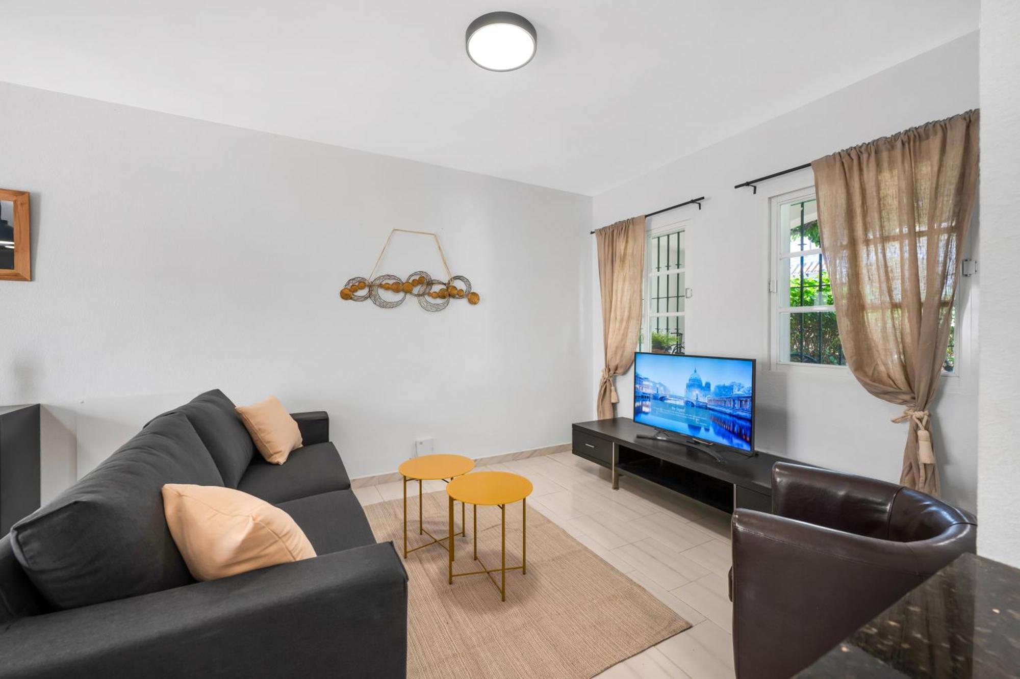 Holiday home Sunny With Pool & Private Terrace *