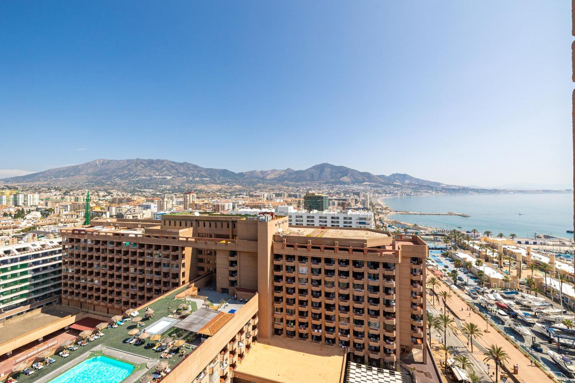Apartment Duplex Sea Views & Private Pool By Aora Fuengirola