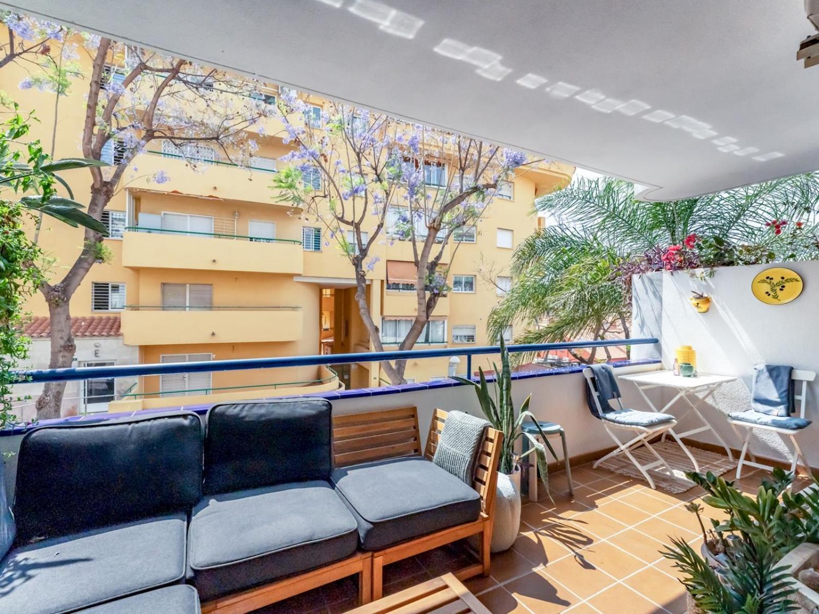Pass The Keys Stylish 3 Bed Flat In Pacos Fuengirola