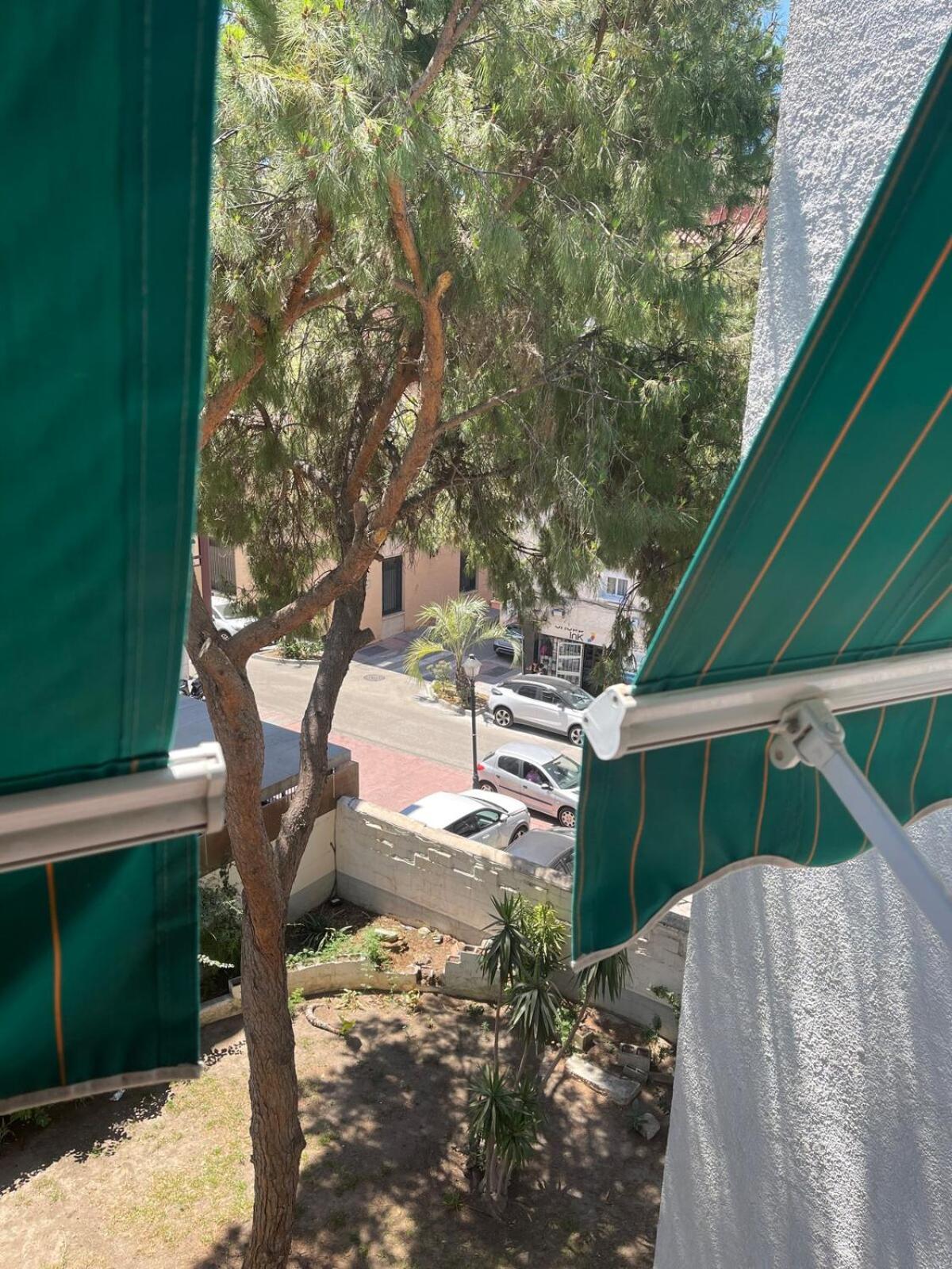 Beautiful 3 Bedrooms, 2 Baths, Balcony,