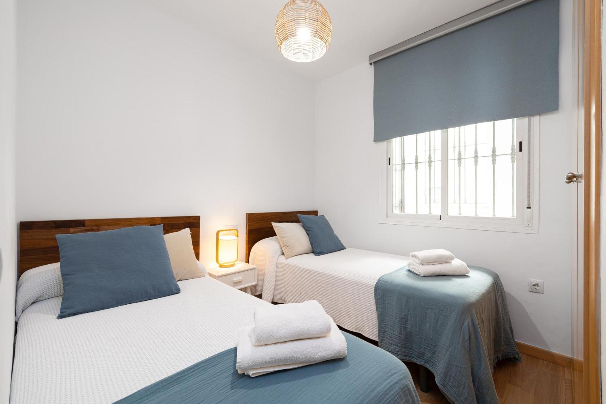 Avanti Alcantara Sol, Junto A La Playa Con Parking Gratis Apartment *