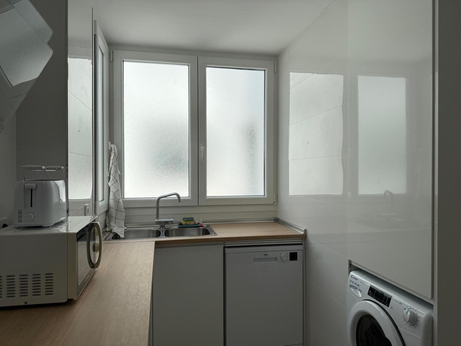 Grande Y Moderno Junto A La Playa & Parking Apartment