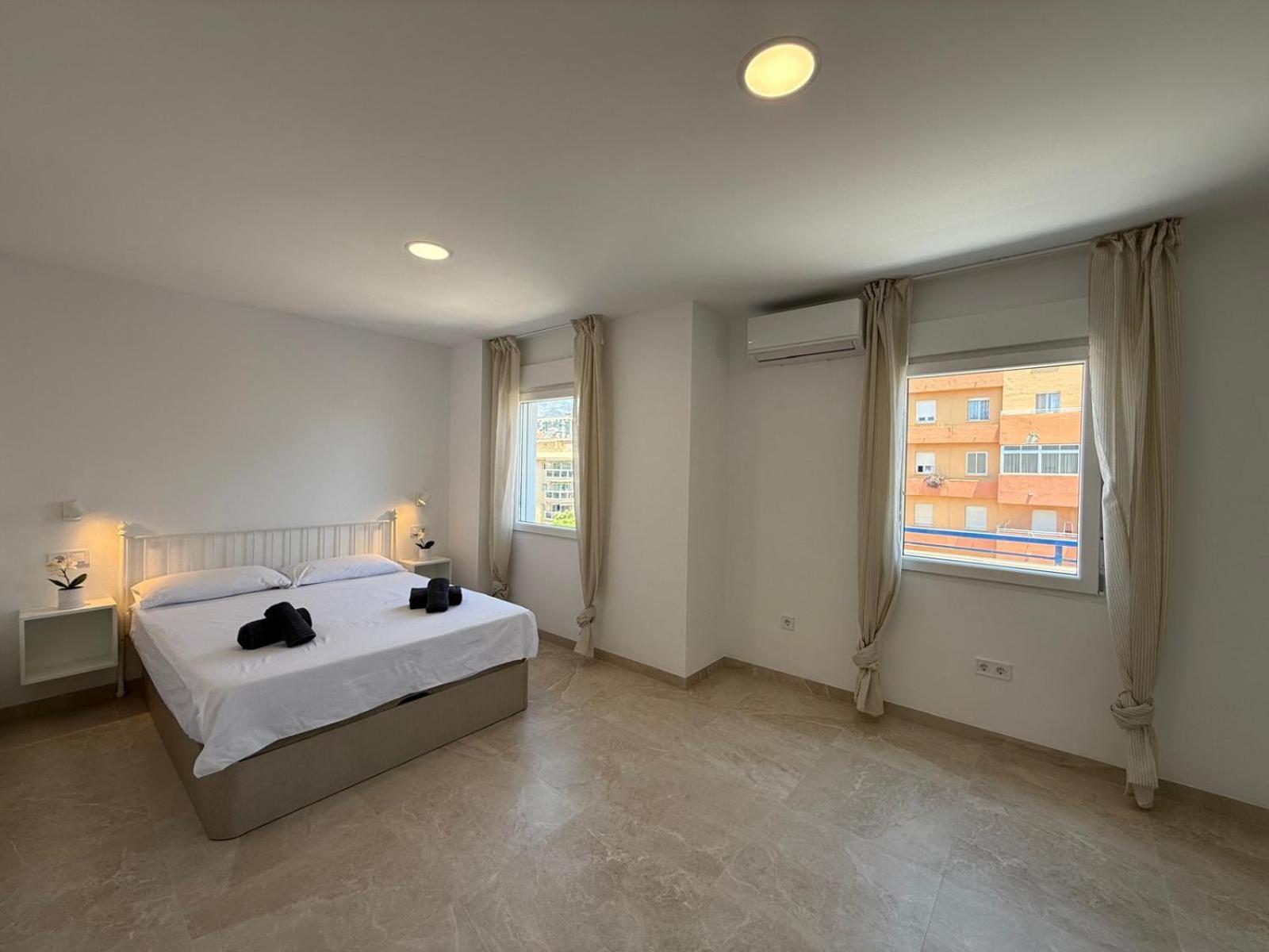 Grande Y Moderno Junto A La Playa & Parking Apartment Fuengirola