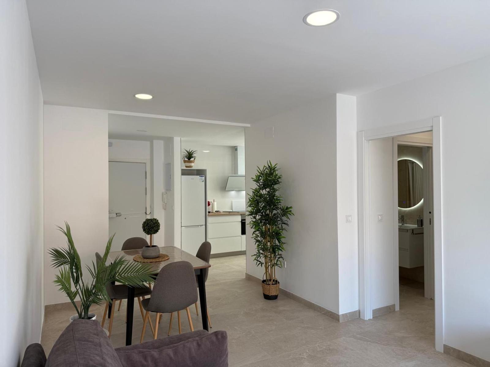 Grande Y Moderno Junto A La Playa & Parking Fuengirola