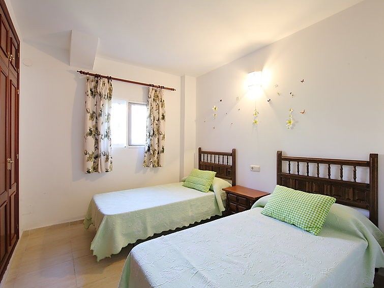 104205) Casa En Con Aire Acondicionado, Aparcamiento, Terraza, Jardin Hotel Fuengirola