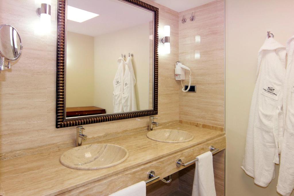 Hotel Casa Consistorial 4*