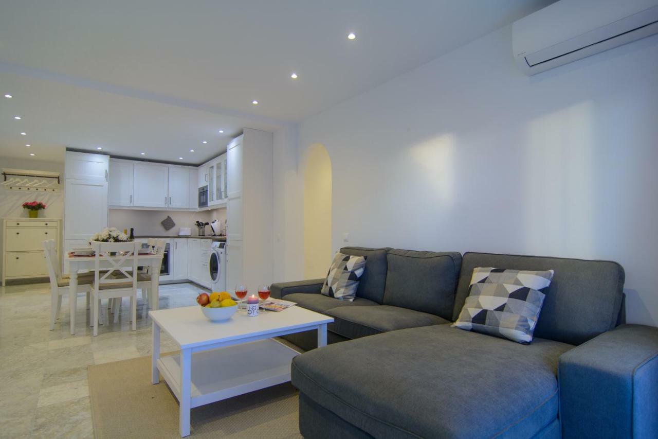 River Playa Beachfront Apartment, Large Terrace Fuengirola