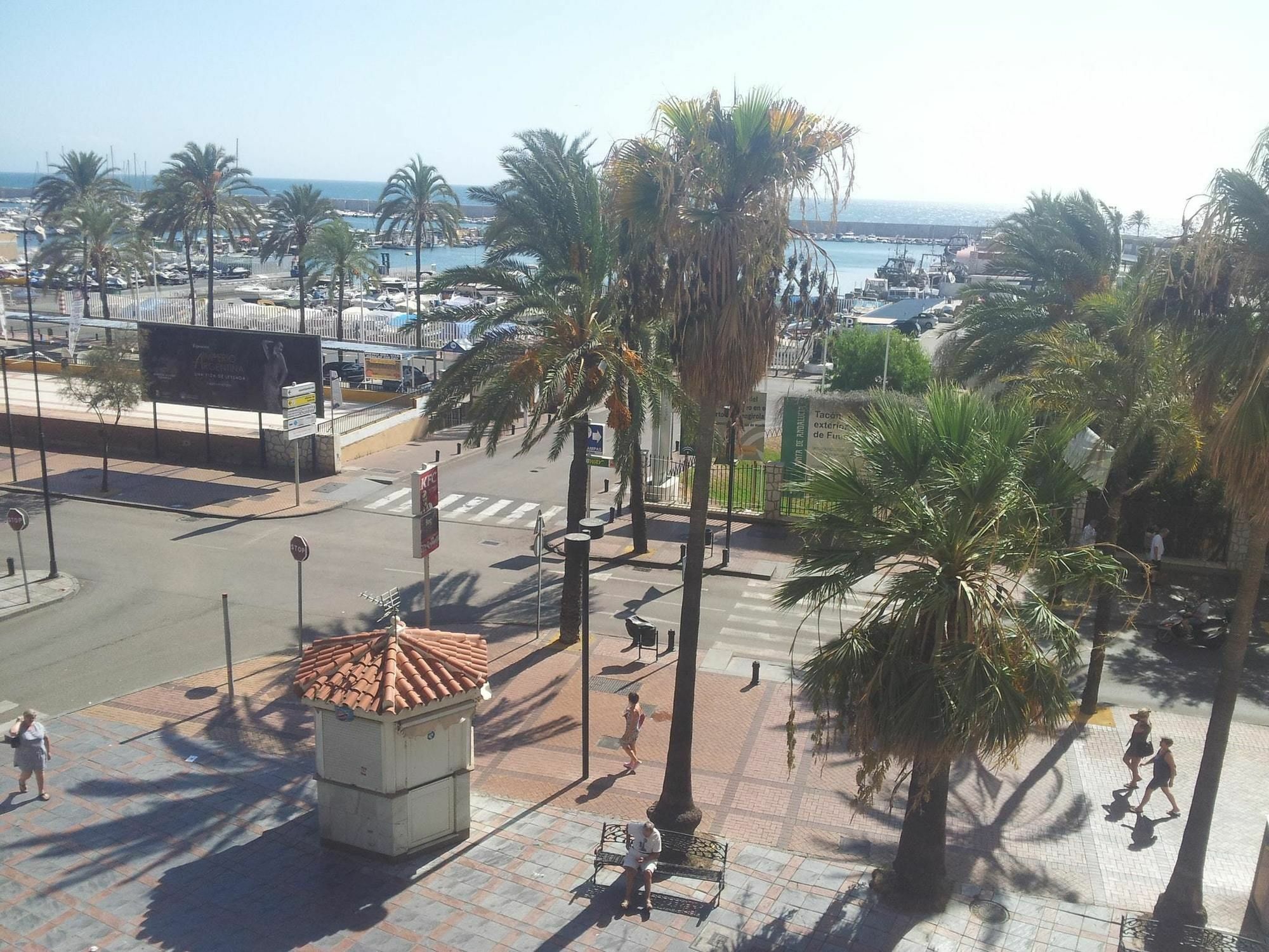 With 2 Bedrooms In Fuengirola, With Wonderful Sea View, Furnished T... *