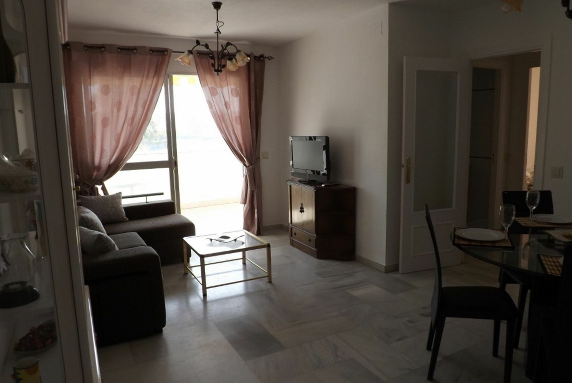 101354 2 Bedroom By Mo Appartement