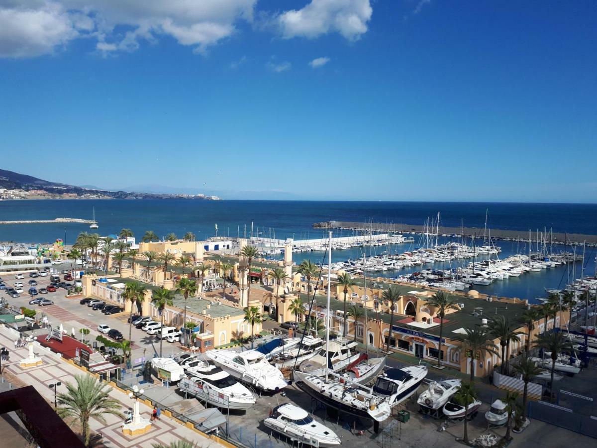 Huoneisto On The Harbor, First Line With Beautiful Sea View In 4 Star Fuengirola