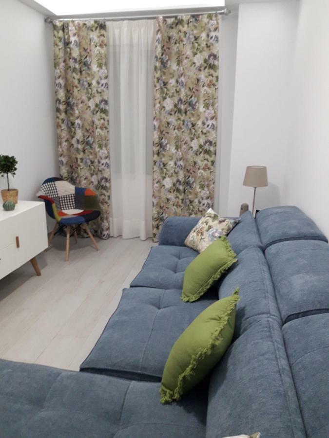 Apartment Sweet &