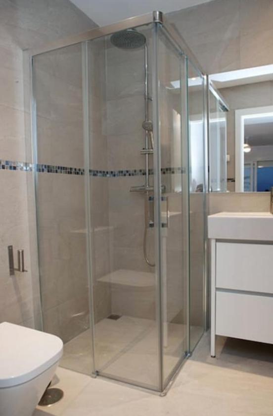 Luxury With Heated Pool For 12 To 14 People