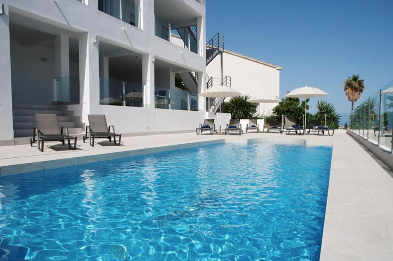 Luxury With Heated Pool For 12 To 14 People Villa Fuengirola
