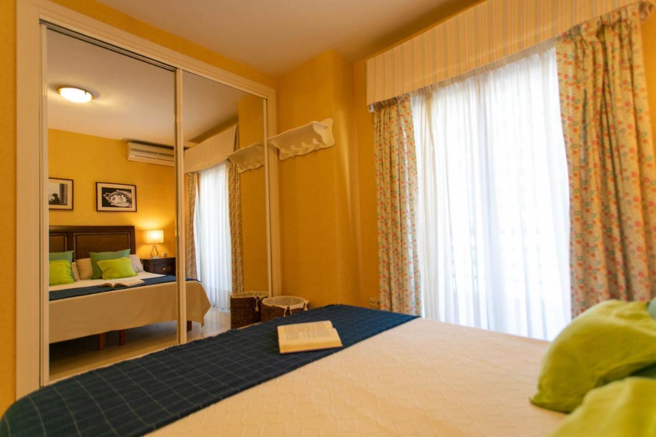 Apartamento 4 Bedroom Close By In Fuengirola