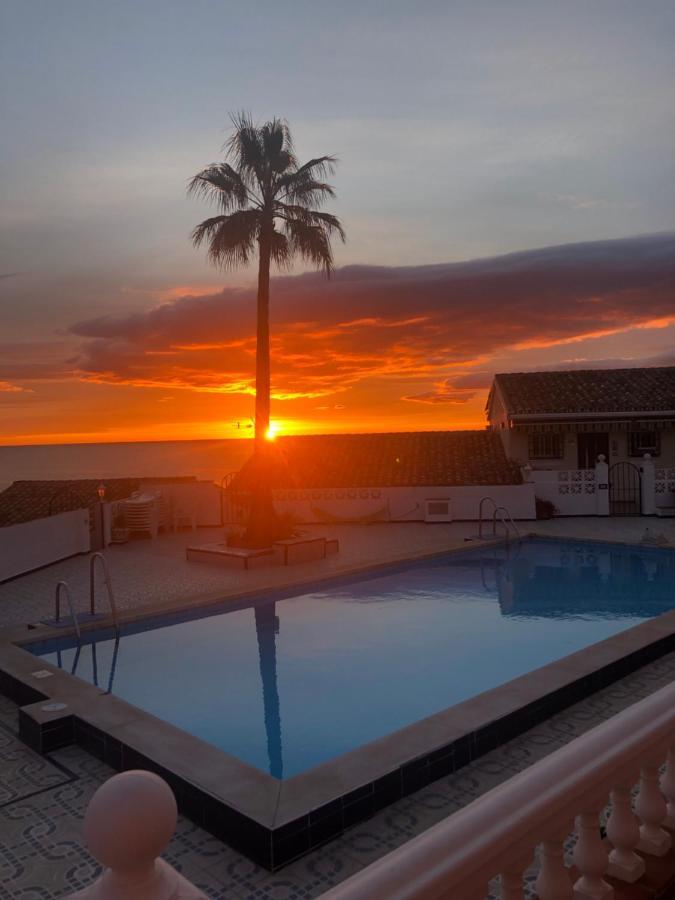 Casa Perro Andaluz Holiday home *