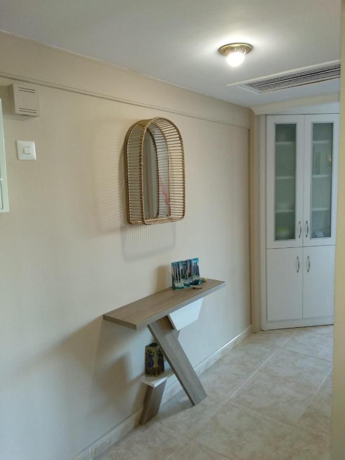 Palmeras, 893 Apartment