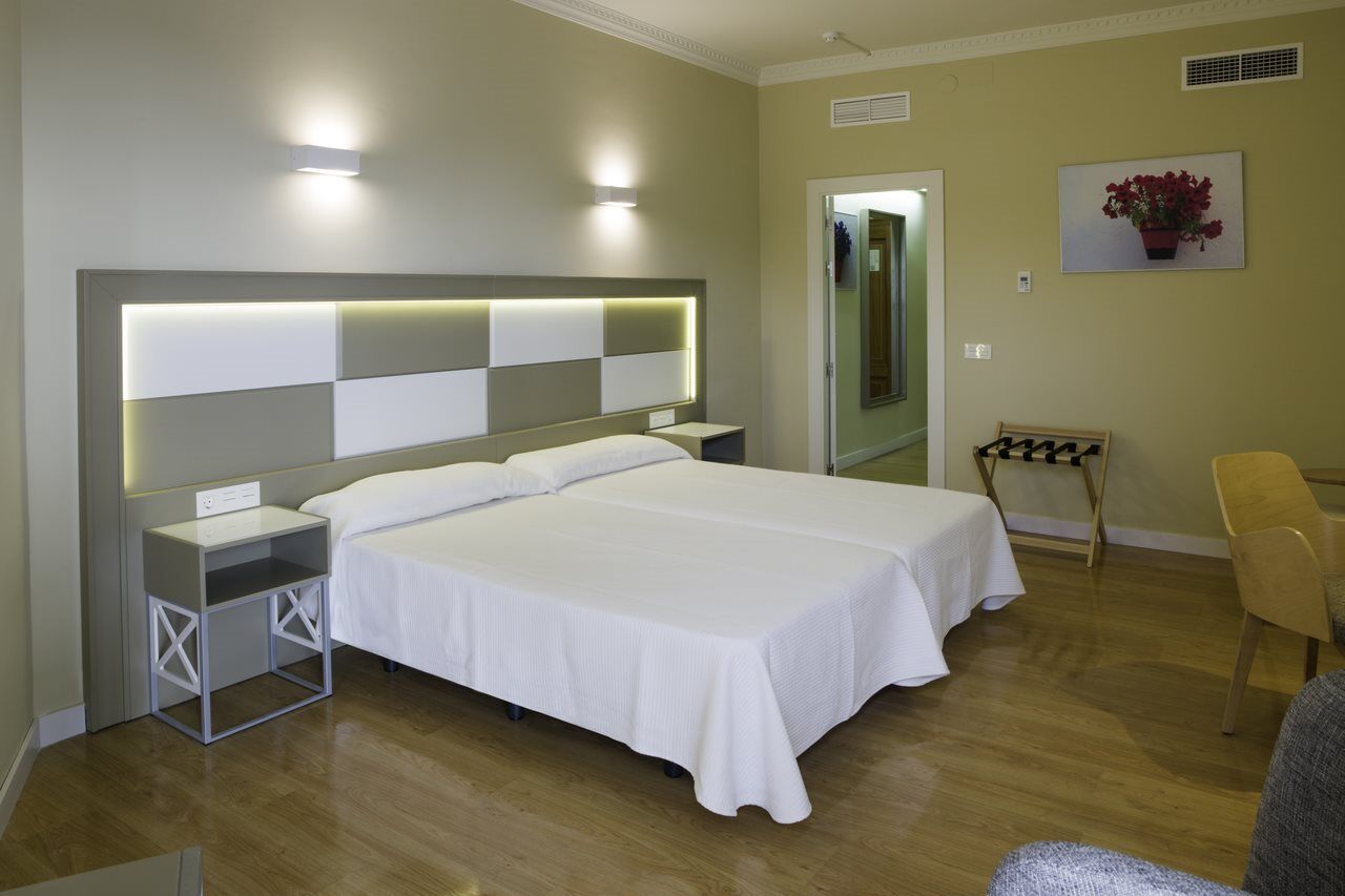 Hotel Monarque Torreblanca 4*
