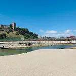 Amplio Apartamento Junto Al Mar