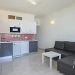 Stunning Marina View Apartment