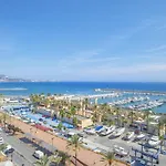 Stunning Marina View Apartment