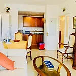 Maravilloso Apartamento Confortable En Zona Residencial